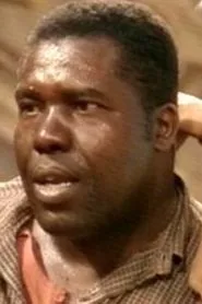 Everett Brown en Dark Manhattan