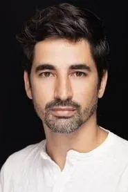 Ezequiel Castaño en Voces secretas