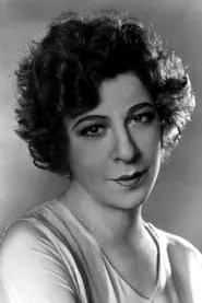 Fanny Brice en Almonds and Raisins