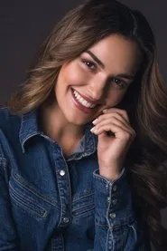 Retrato de Fefi Oliveira