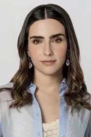 Foto de Fernanda Urdapilleta como Andrea Cantú Robles