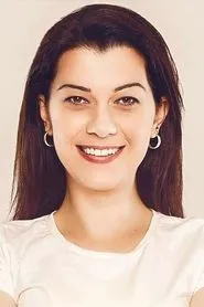 Filiz Ahmet en Amor sin fin