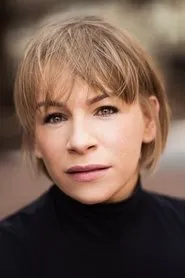 Fiona Skinner en 24 Little Hours