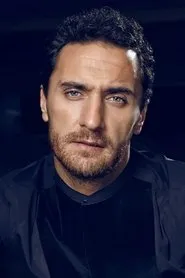 Retrato de Firat Celik