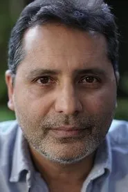 Retrato de Firdous Bamji