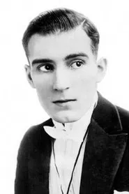 Frank Bennett en The Eyes of Mystery