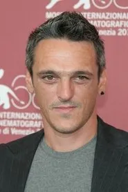 Gabriele Spinelli en L'ultimo terrestre