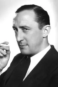 George Curzon en Murder at Covent Garden