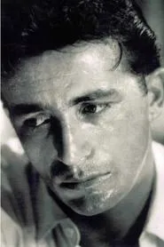 Retrato de George Foundas