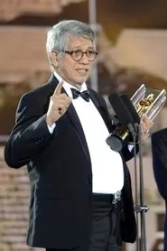 George Kamarullah en Ranjang Pengantin