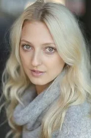 Georgia Hirst en Ravers