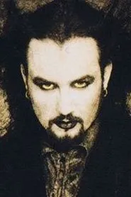 Gianpiero Piras en Cradle Of Filth : Heavy Left-Handed & Candid