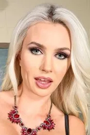 Gigi Allens en Sexy Nurses