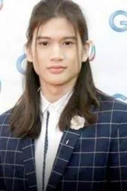 Gil Cuerva en Five Breakups and a Romance
