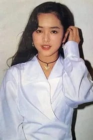 Gloria Yip Wan-Yee en Dioses contra demonios