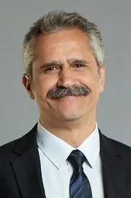 Retrato de Gökhan Bekletenler