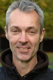 Greg Cruttwell en Indefenso