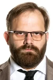 Greg Larsen en The 2IC