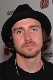 Retrato de Greg Lutzka