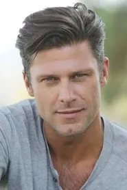 Greg Vaughan en And Then There Was You