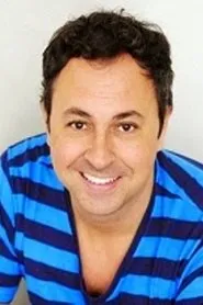 Guilherme Uzeda en Os Antiquados