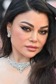 Haifa Wehbe en Shehata's Shop
