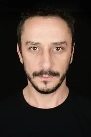 Retrato de Hakan Karsak