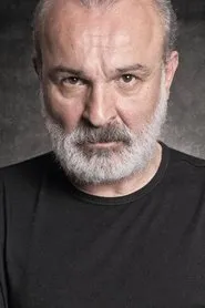 Retrato de Hakan Vanlı