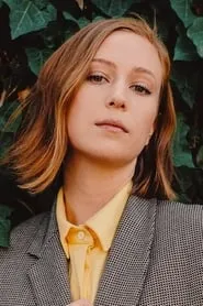 Foto de Hannah Einbinder como Ava