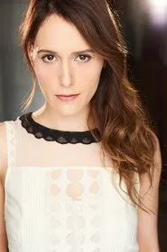 Hannah Ward en The Assent