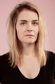 Hazel Brugger en Hazel Brugger: Tropical