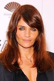 Helena Christensen en Best of Chris Isaak