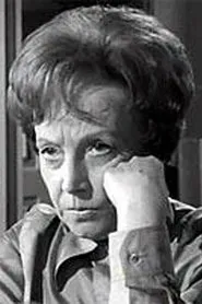 Helma Seitz en Bahnübergang