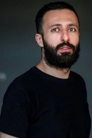 Retrato de Hesam Mahmoudi