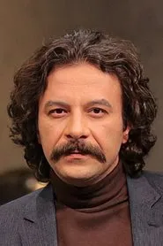 Retrato de Hesam Manzour