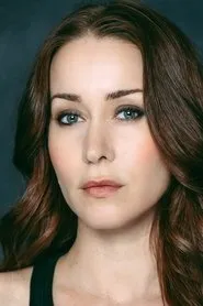 Hilary Jardine en The Hollow