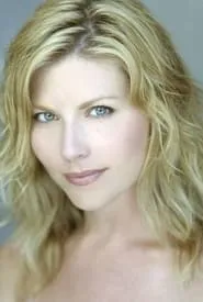 Hillary Crouse en Tiny Little Lies
