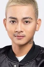 Retrato de Hoài Lâm