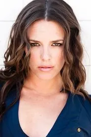 Retrato de Holly Lynch