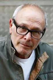 Retrato de Howard Deutch