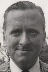 Hugh Lloyd en The Dunroamin' Rising
