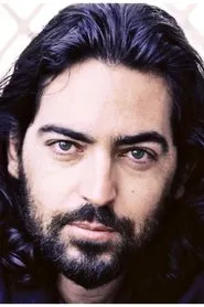 Ian Velloza en Nirvana - O Filme