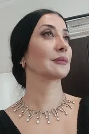 Ilgara Tosova en Apatiya