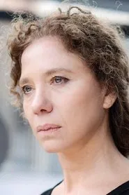 Iliana Lolic en Les Naufragés de la D17