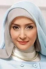 Inneke Koesherawati en Bagi-Bagi Dong