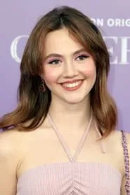 Iris Apatow en SOUR Prom