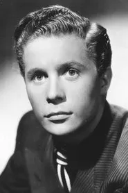 James Kenney en The Love Match