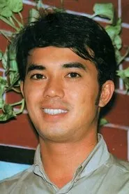 Retrato de Jatupon Puapirom