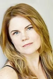 Jennifer Hall en Broken Windows