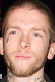 Jereme Rogers en DVS - Skate More